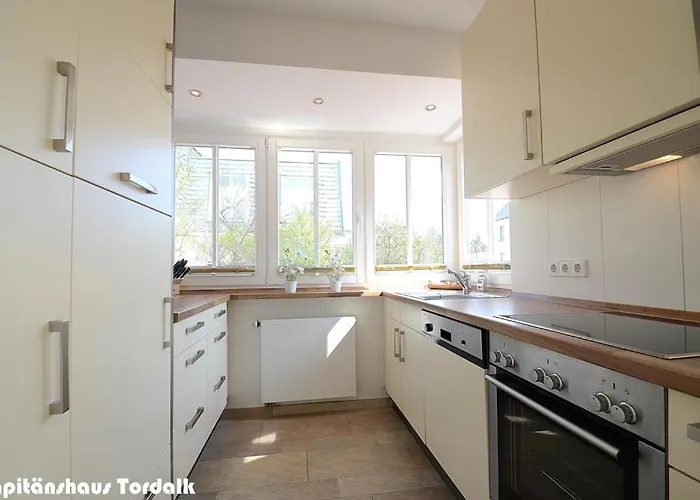 Kapitaenshaus Tordalk Mit 3 Schlafzimmern Holiday home Norderney